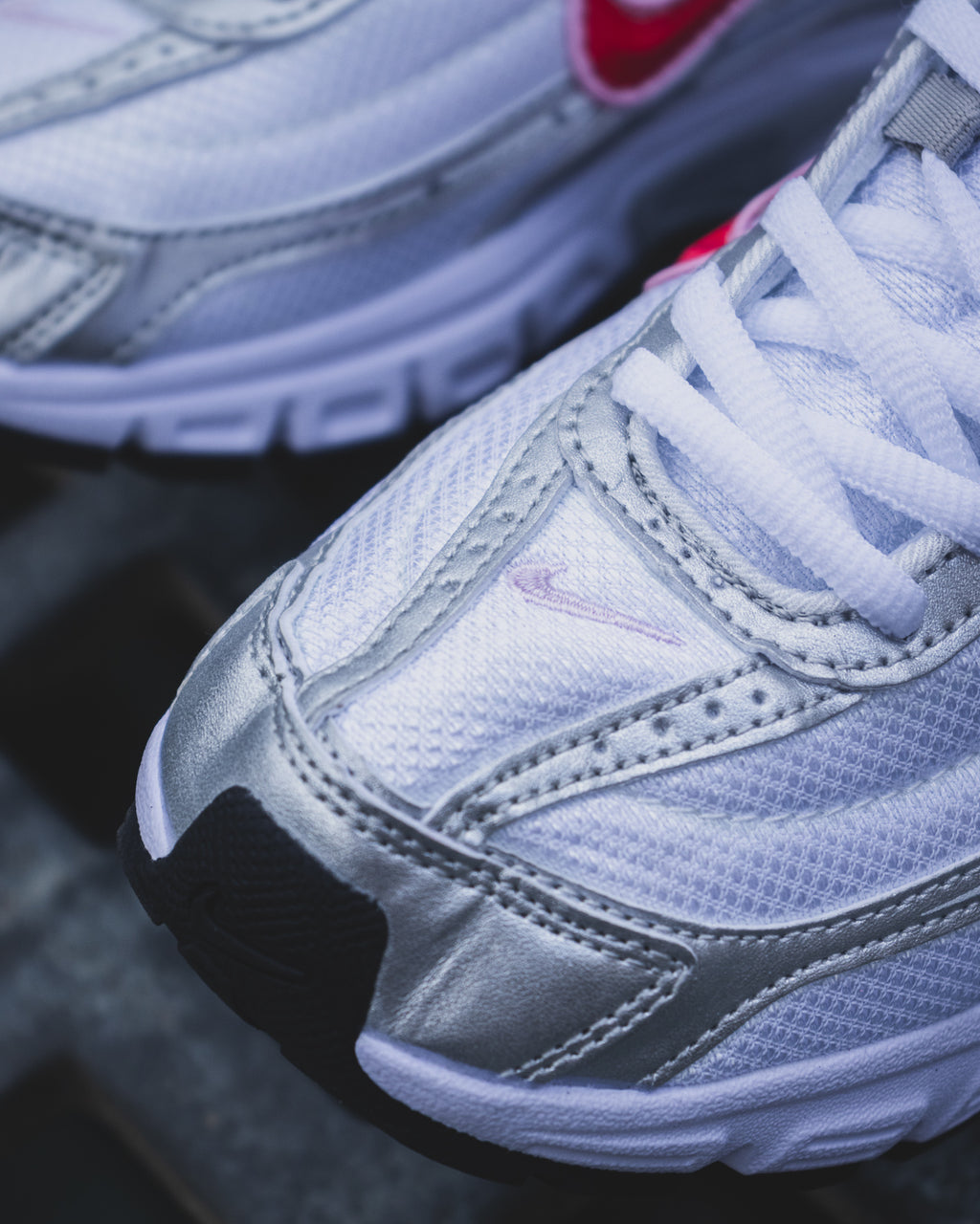 Nike Initiator