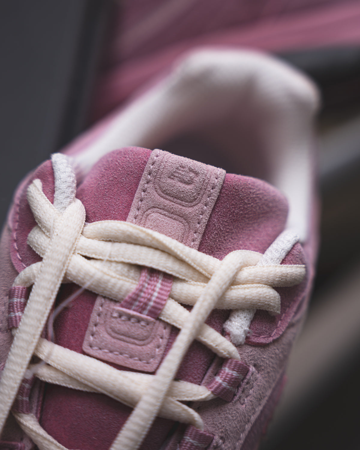 New Balance 204L "Pastel Pink"