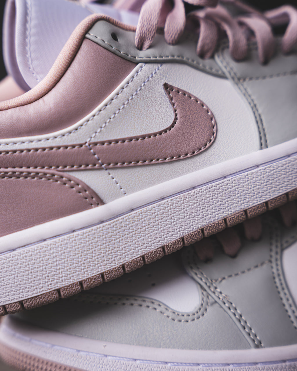 Air Jordan 1 Low Particle Rose