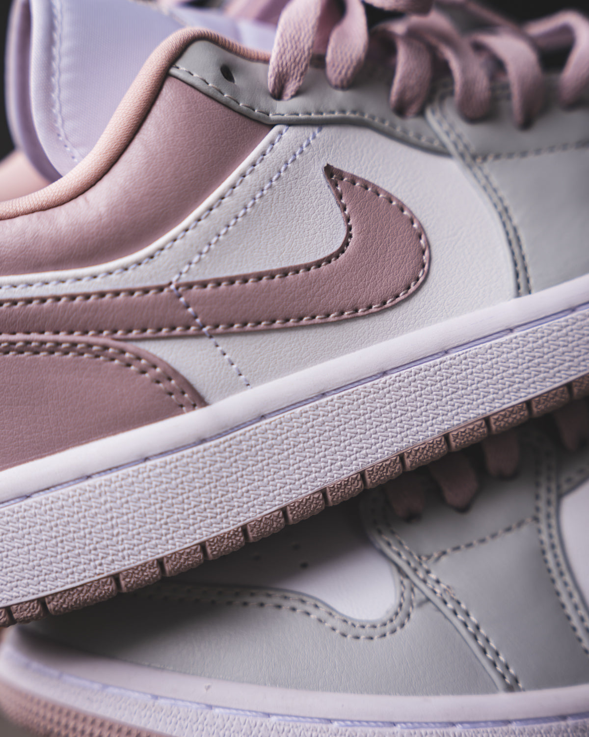 Air Jordan 1 Low Particle Rose