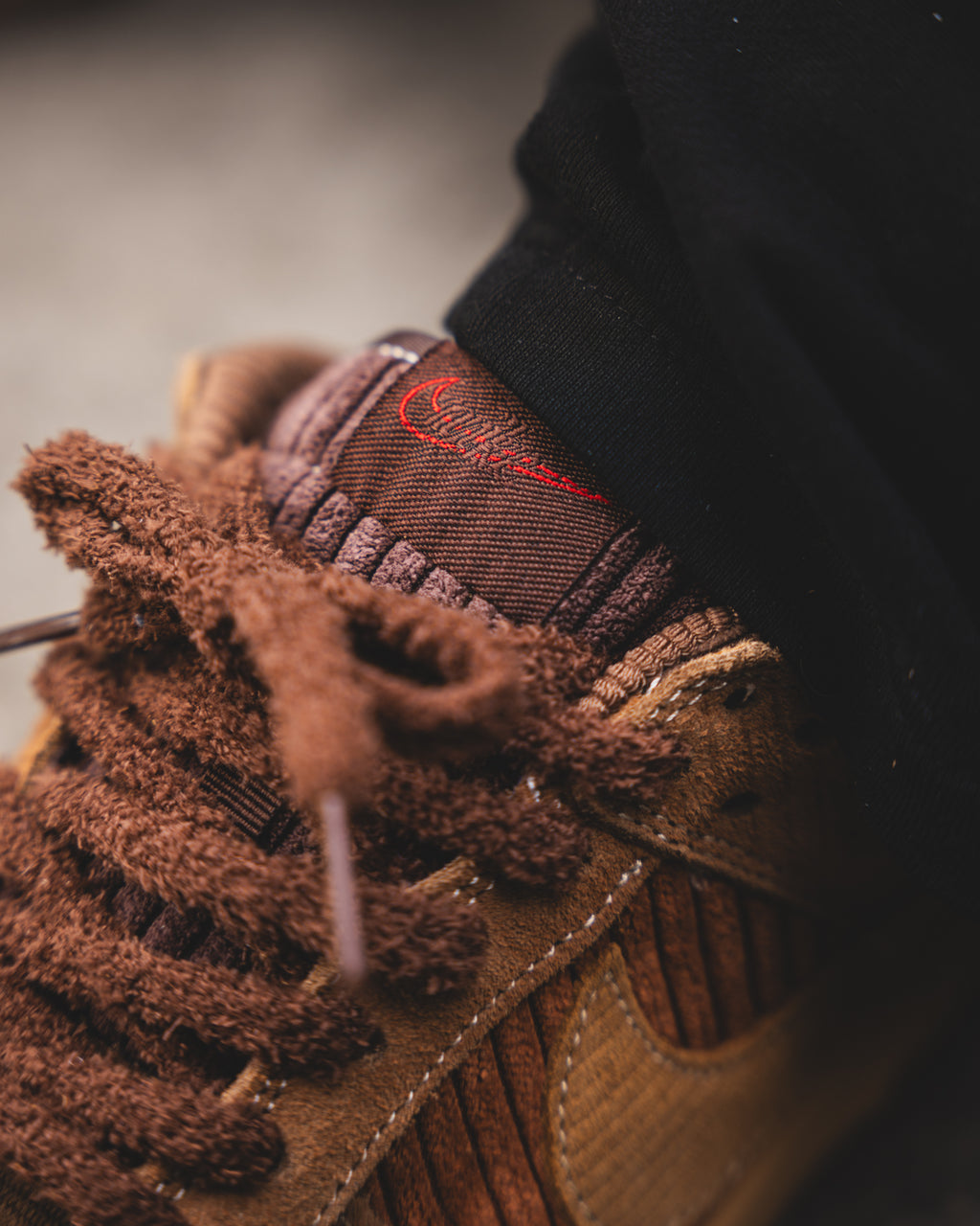 Nike Dunk Low Retro Premium "Corduroy"