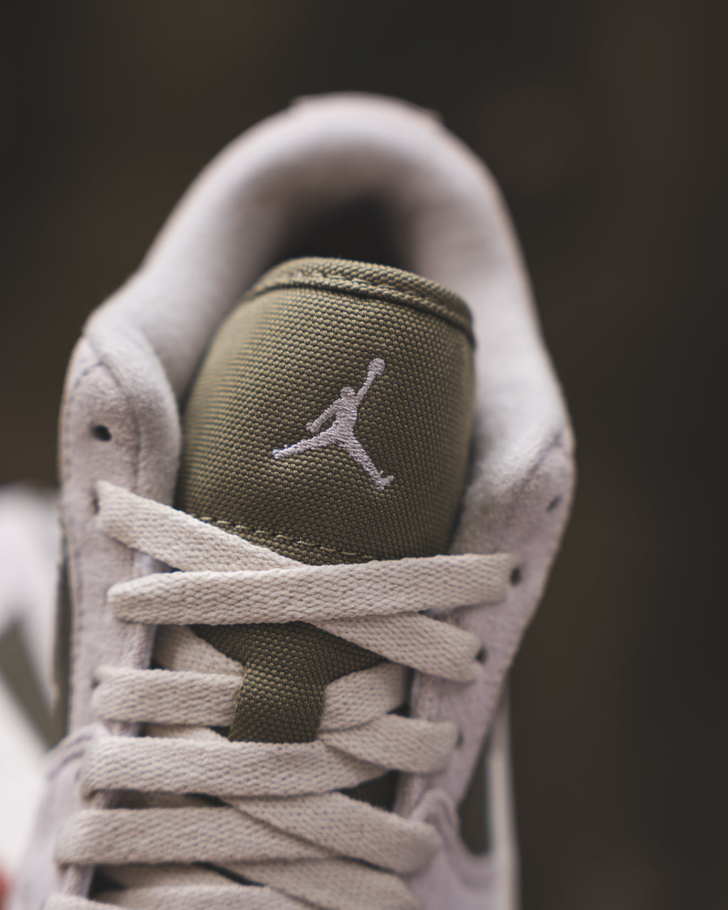 Air Jordan 1 Low SE "Medium Olive"