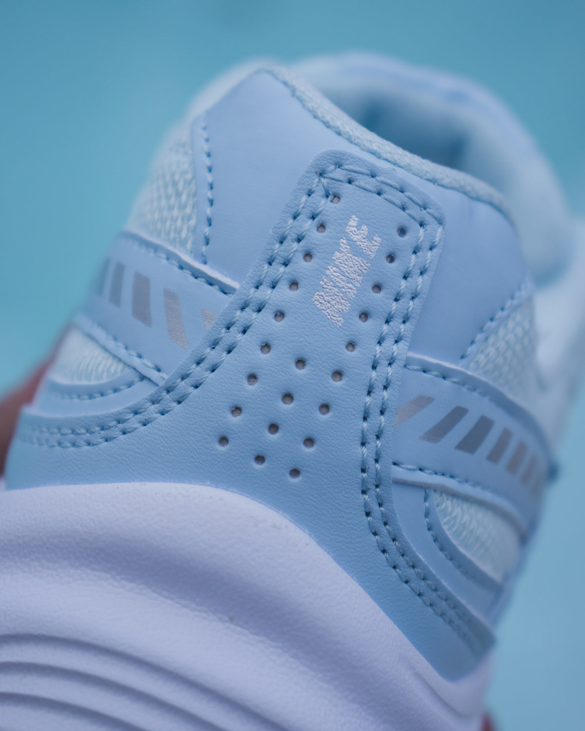 Nike Initiator