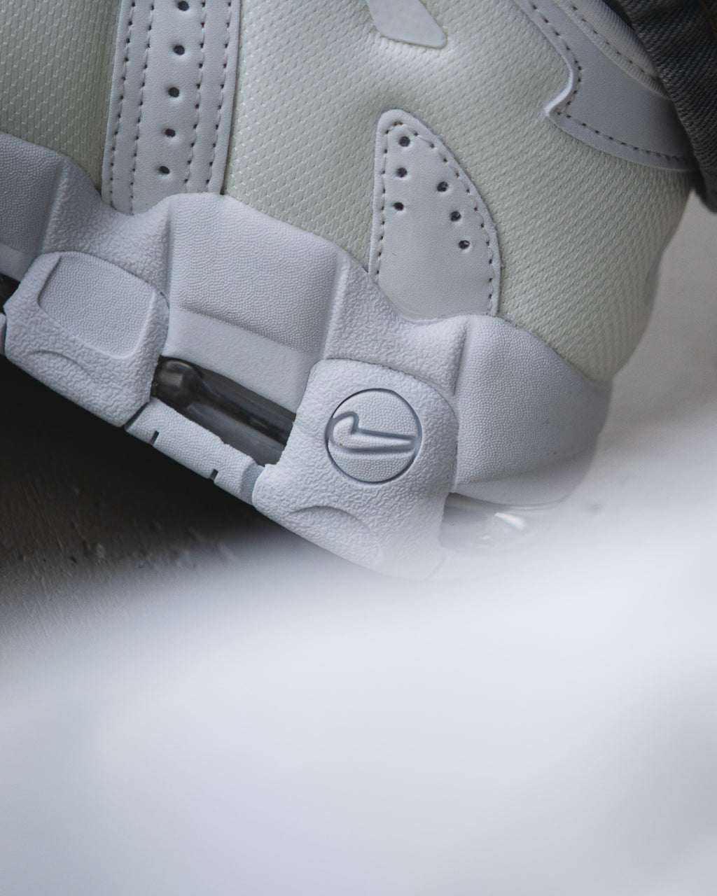 Nike Air More Uptempo Low