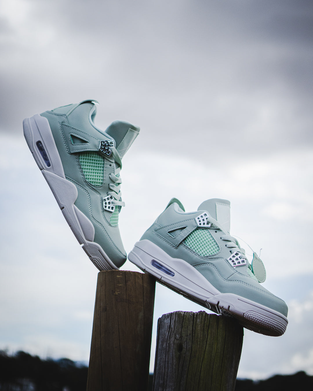Jordan 4 Retro "Seafoam Sail"