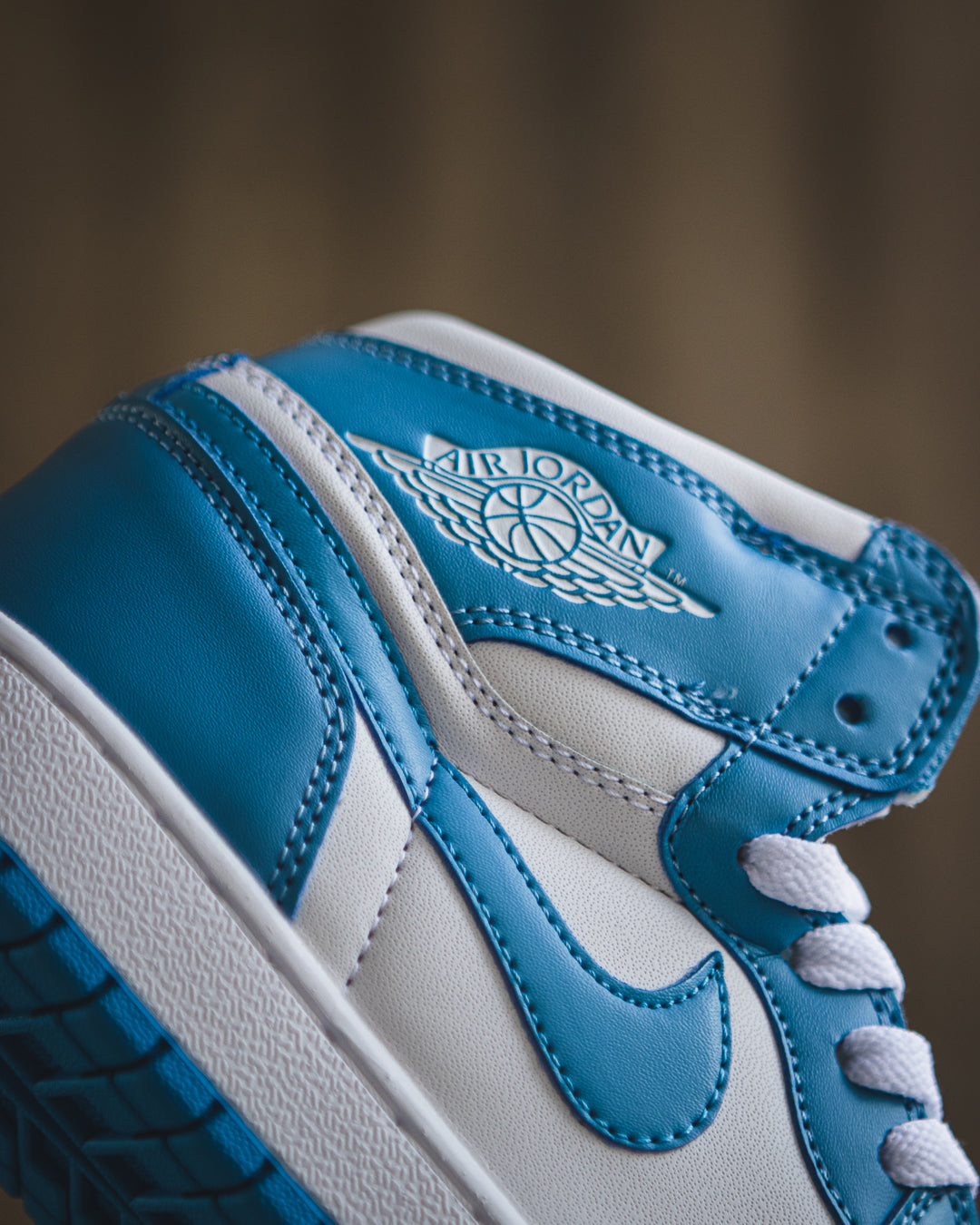 Nike Air Jordan 1 Retro High "UNC Toe".