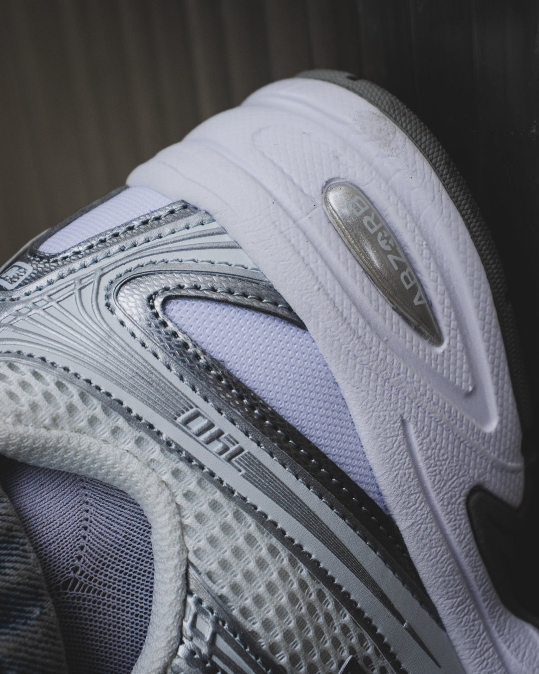 New Balance 740 “White/Silver Metallic”
