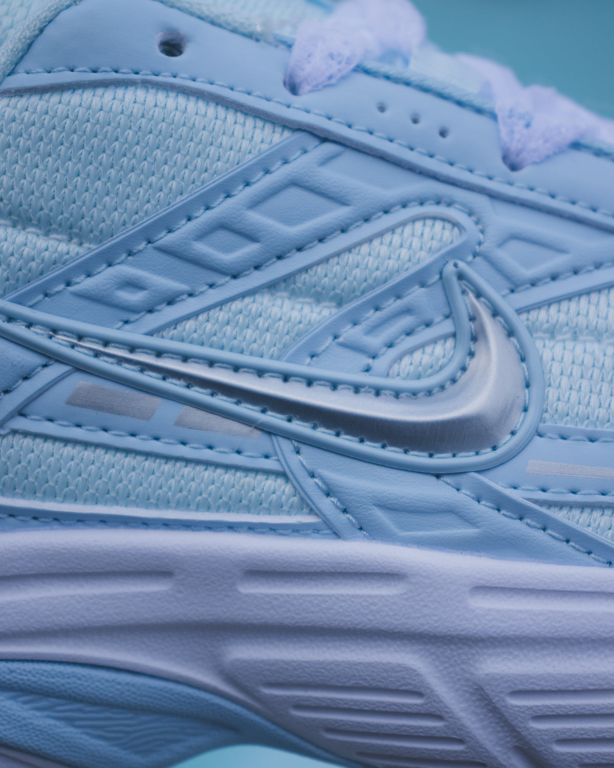 Nike Initiator