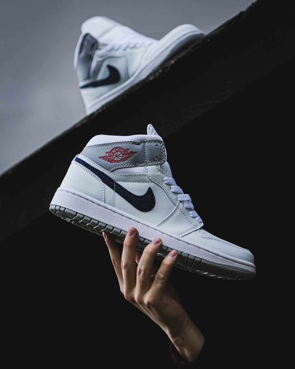 Air Jordan 1 Mid "Paris"