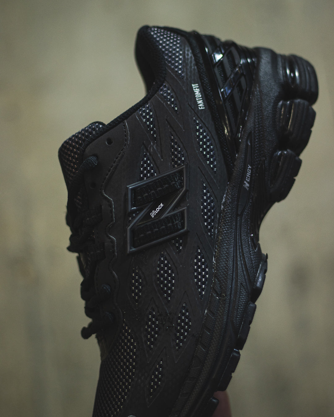 New Balance 1906R "Triple Black"
