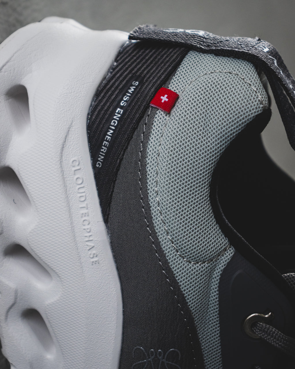 On Running Cloudtilt X Loewe