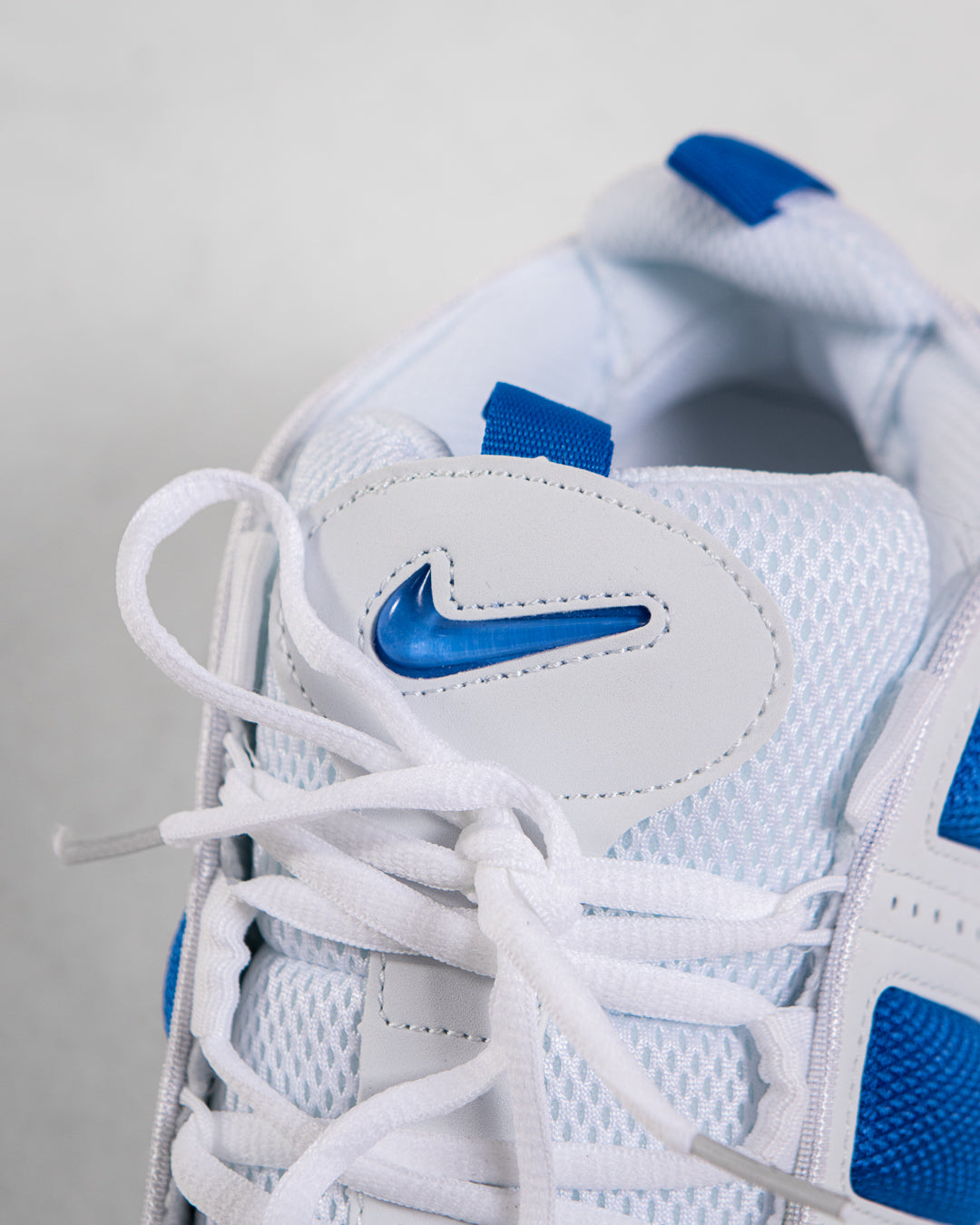 Nike Air More Uptempo Low "White and Hyper Royal"