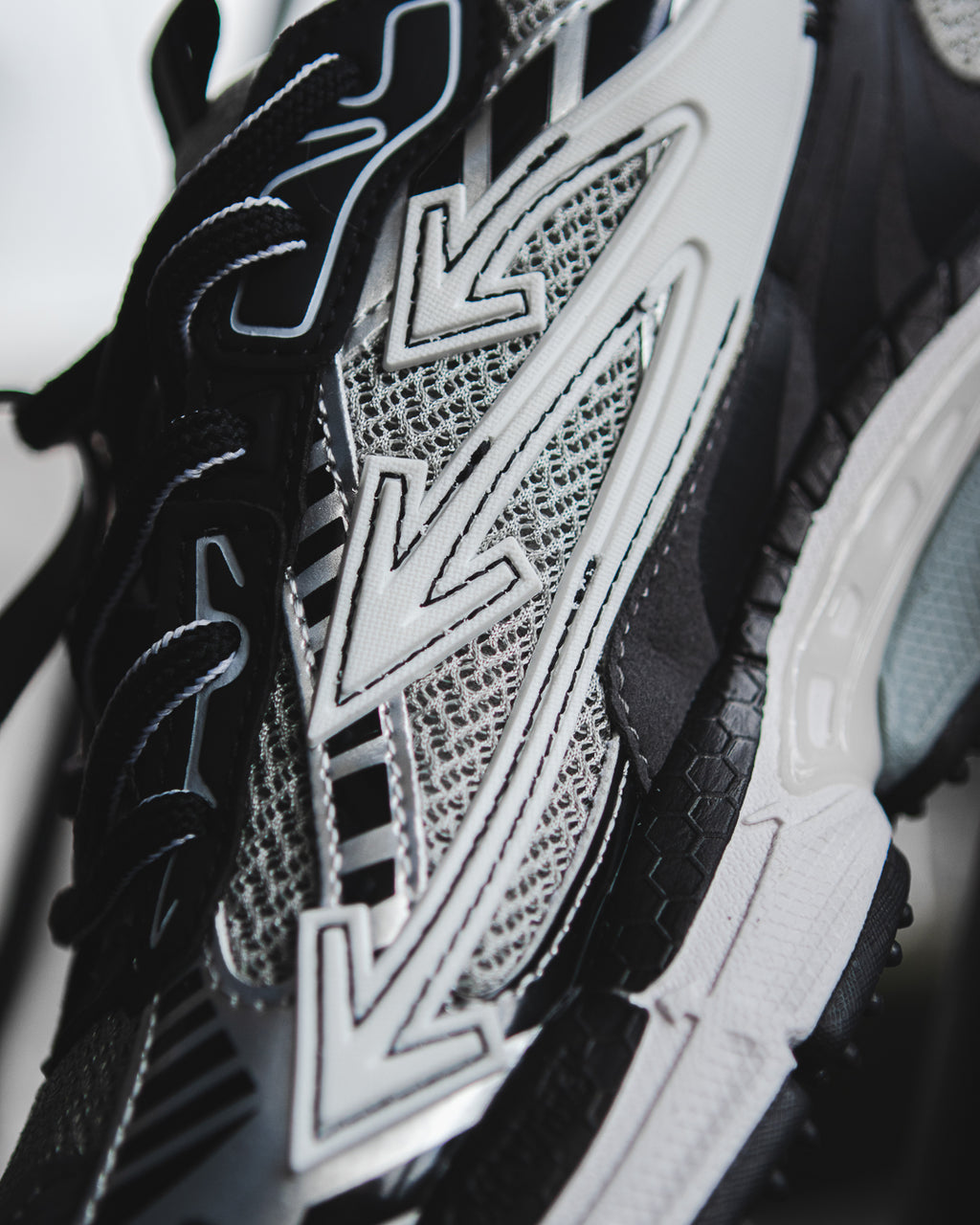 Off-White Be Right Back