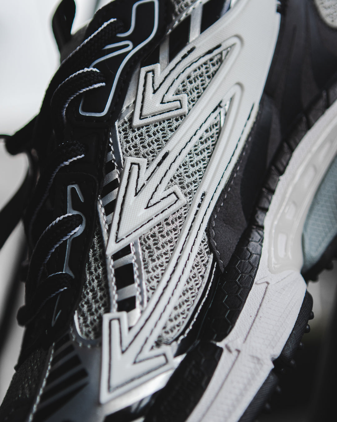 Off-White Be Right Back