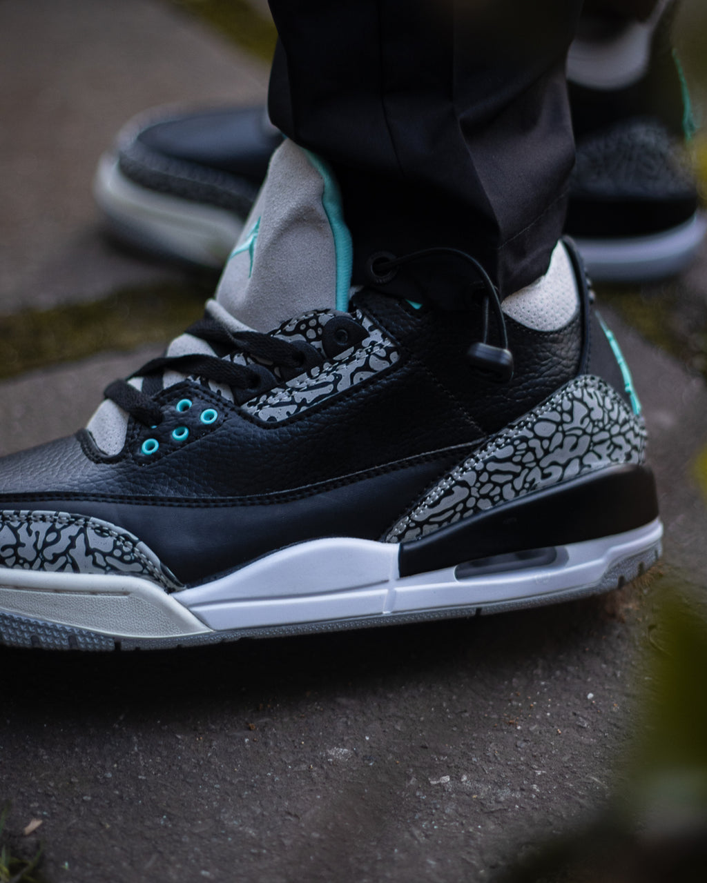 Nike Air Jordan 3 Retro "Green Glow"