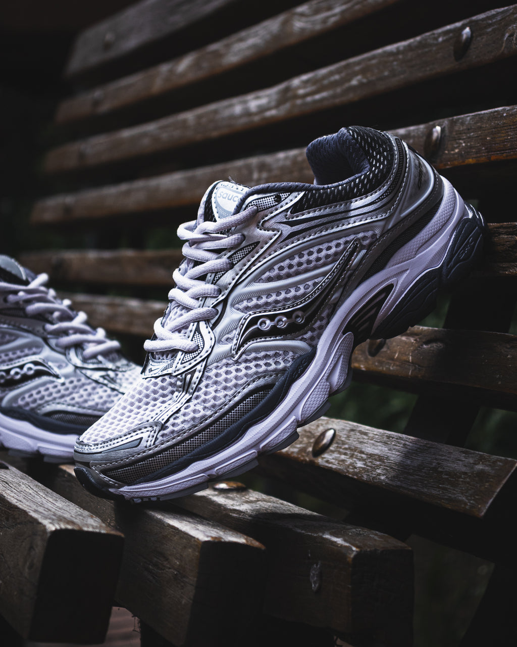Saucony ProGrid Omni 9 “Microchip”