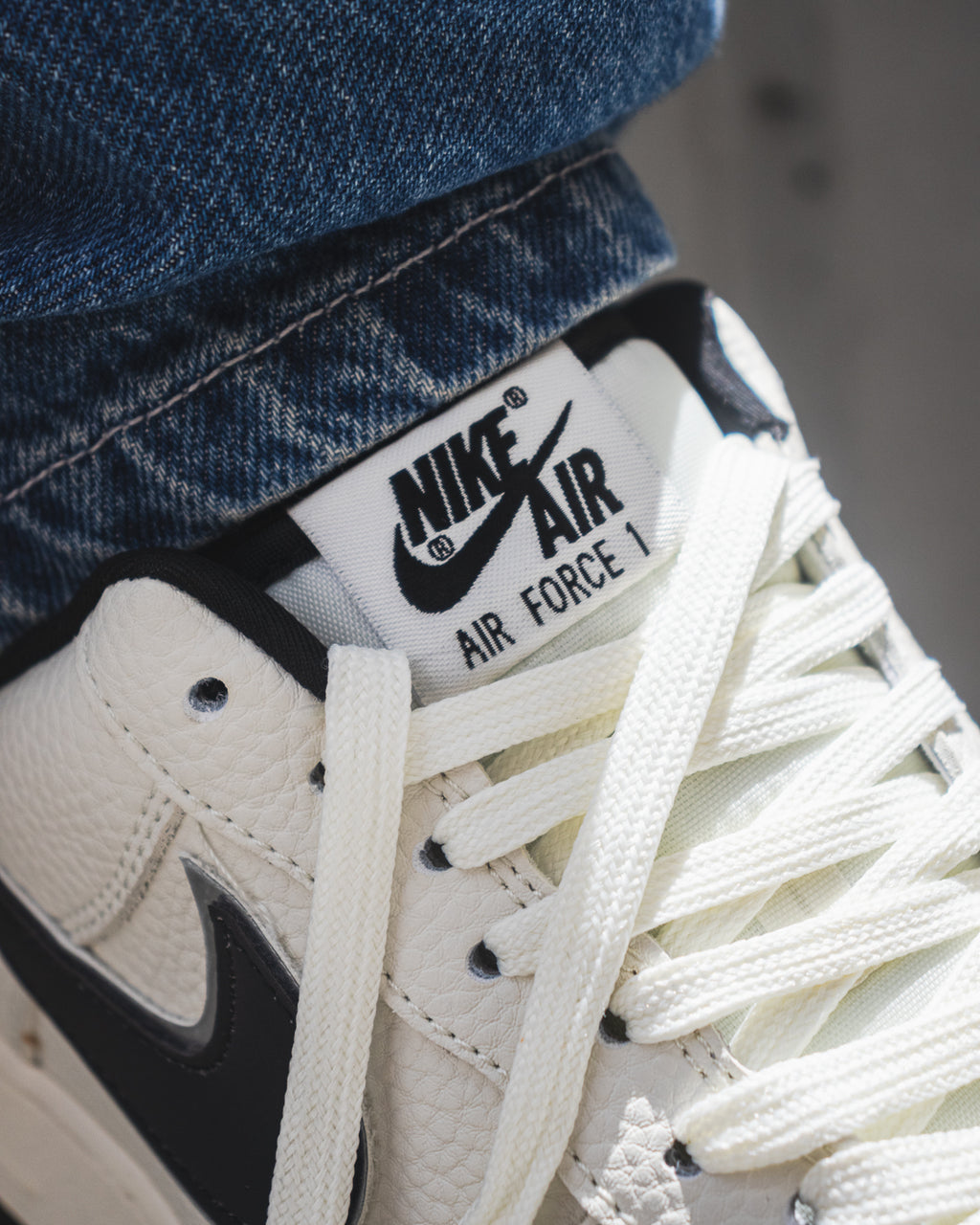 Nike Air Force 1 '07 LV8 Utility White Black