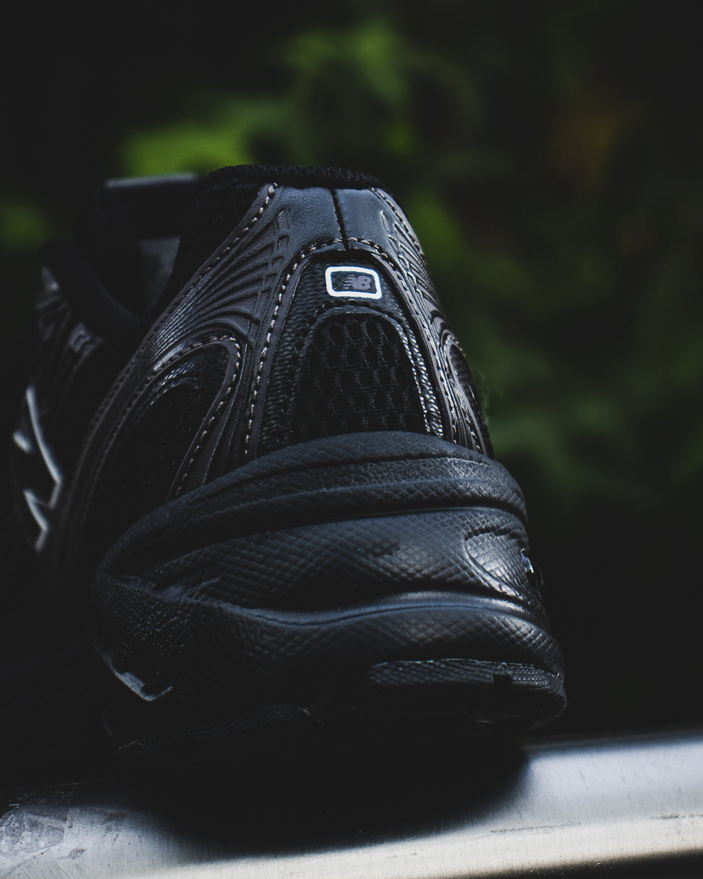 New Balance 740 “Black”