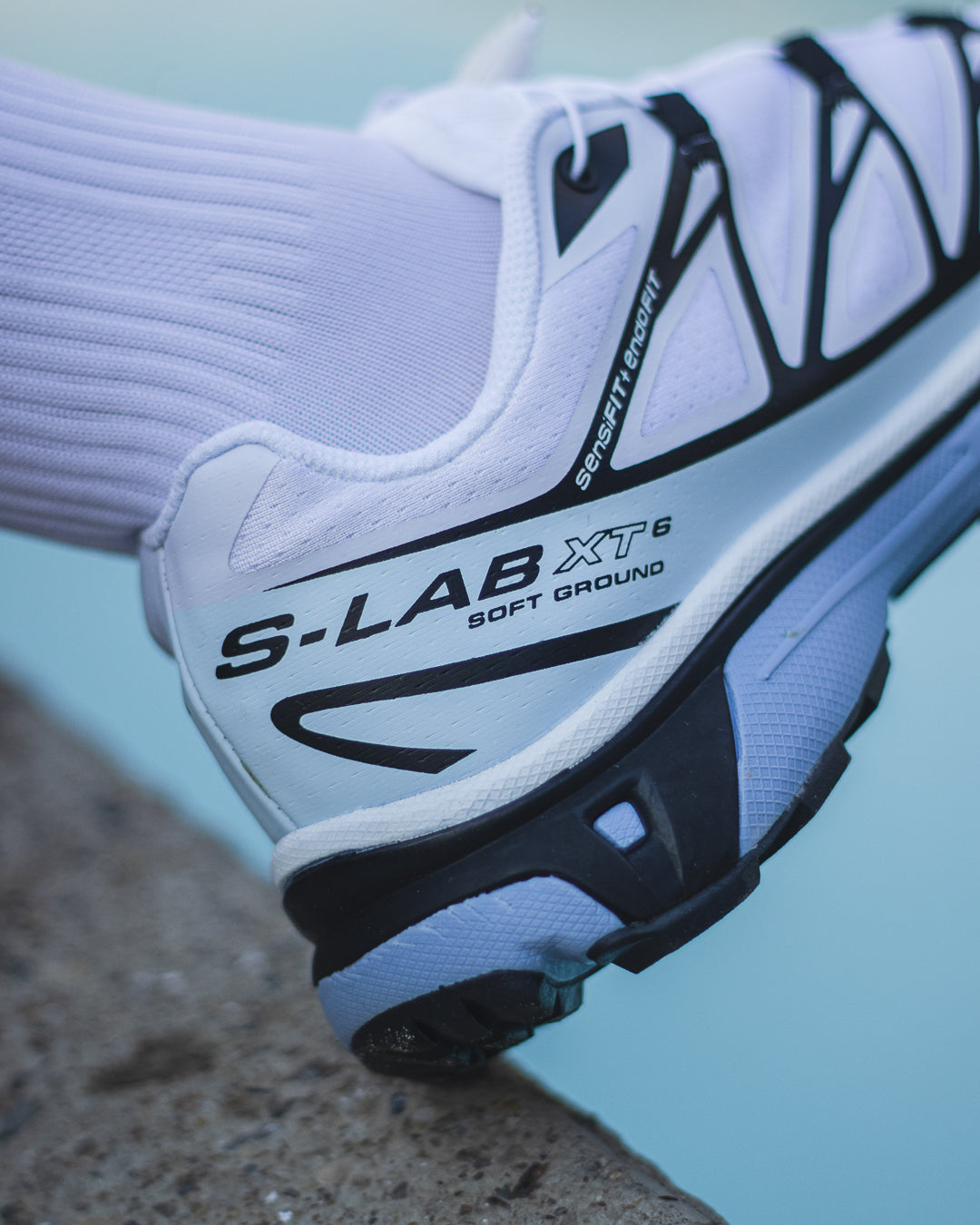 Salomon XT-6 “White and Icy morn”