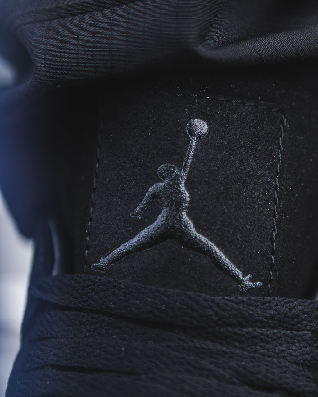 Jordan 4 Retro KAWS Black