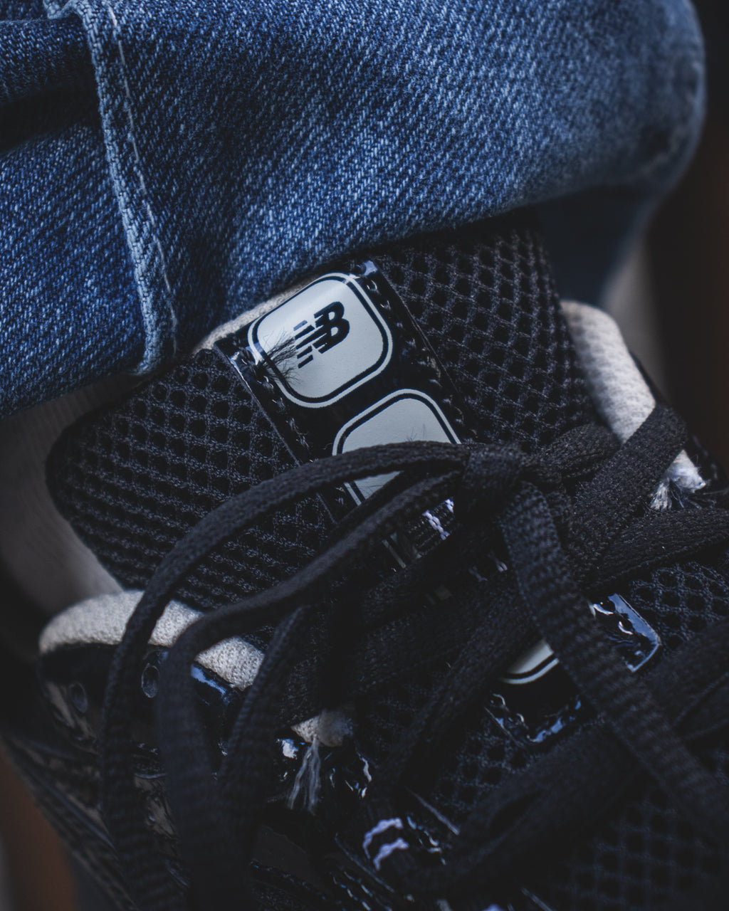 New Balance 204L Black Timberwolf