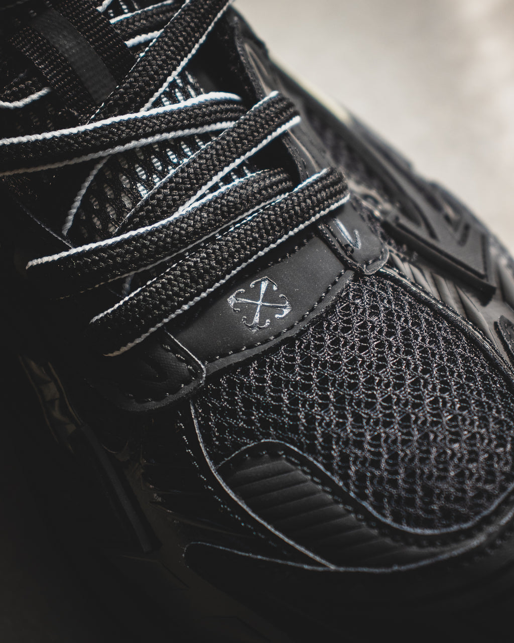 Off-White "Be Right Back"