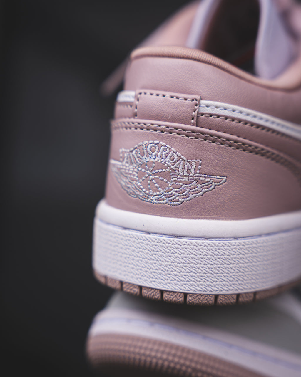Air Jordan 1 Low Particle Rose