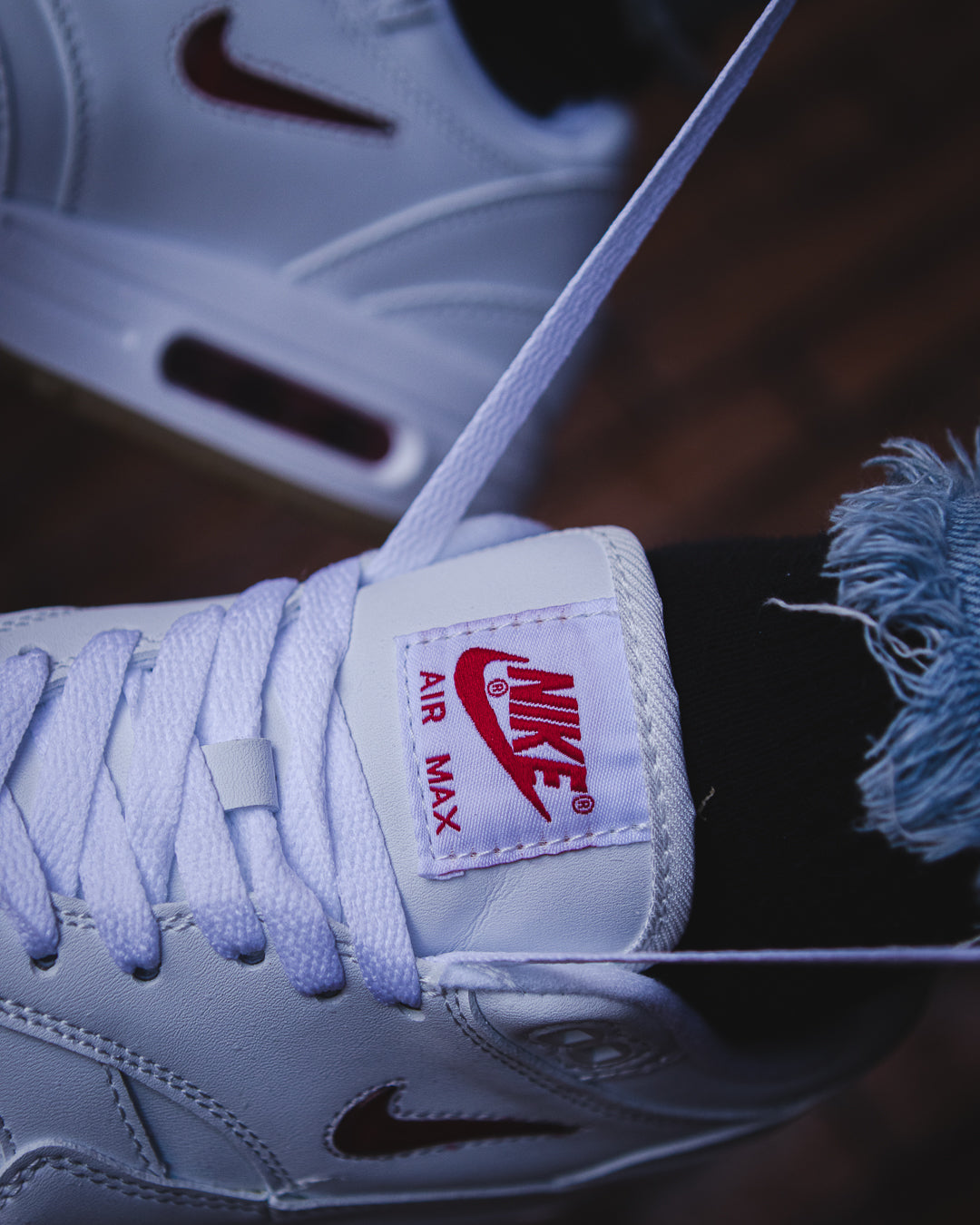 Nike Air Max 1 Premium SC Jewel 'White Red'.