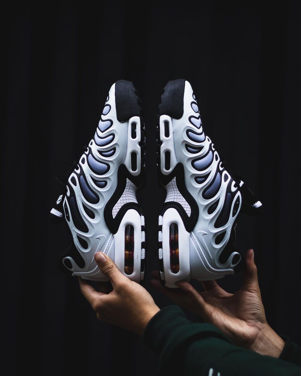 Nike Air Max Plus Drift “White/Metallic/Black”