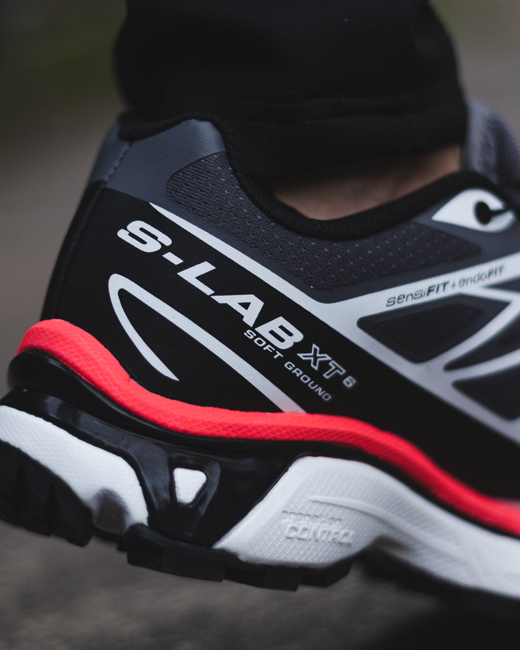 Salomon XT-6 "Pewter/Black/Aurora Red"