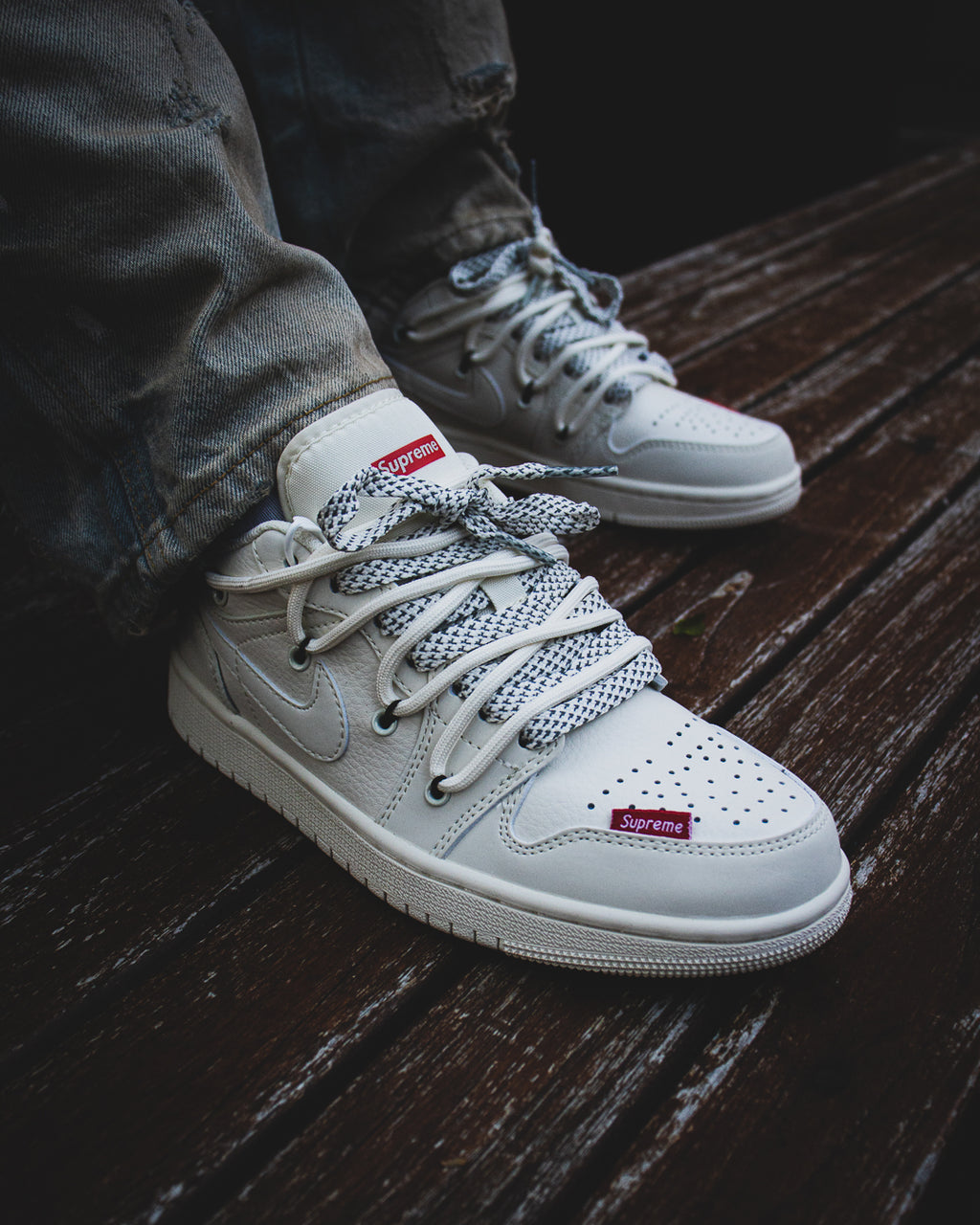 Air Jordan 1 Low x Supreme G5