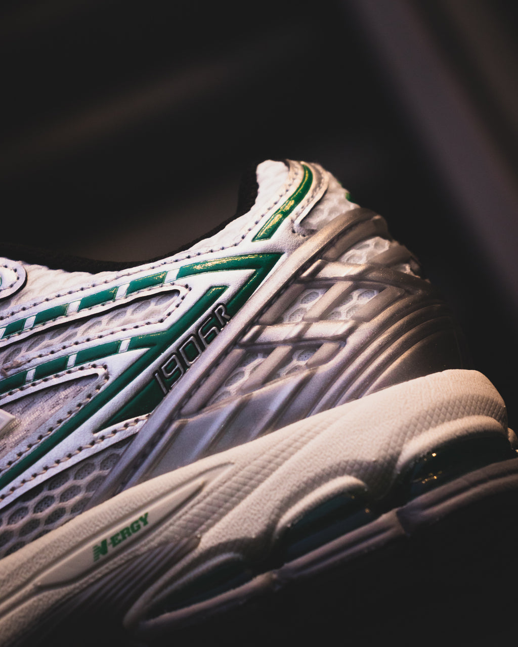 New Balance 1906R