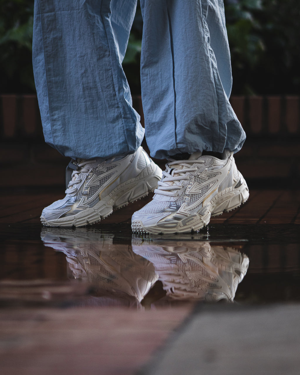 Off-White Be Right Back