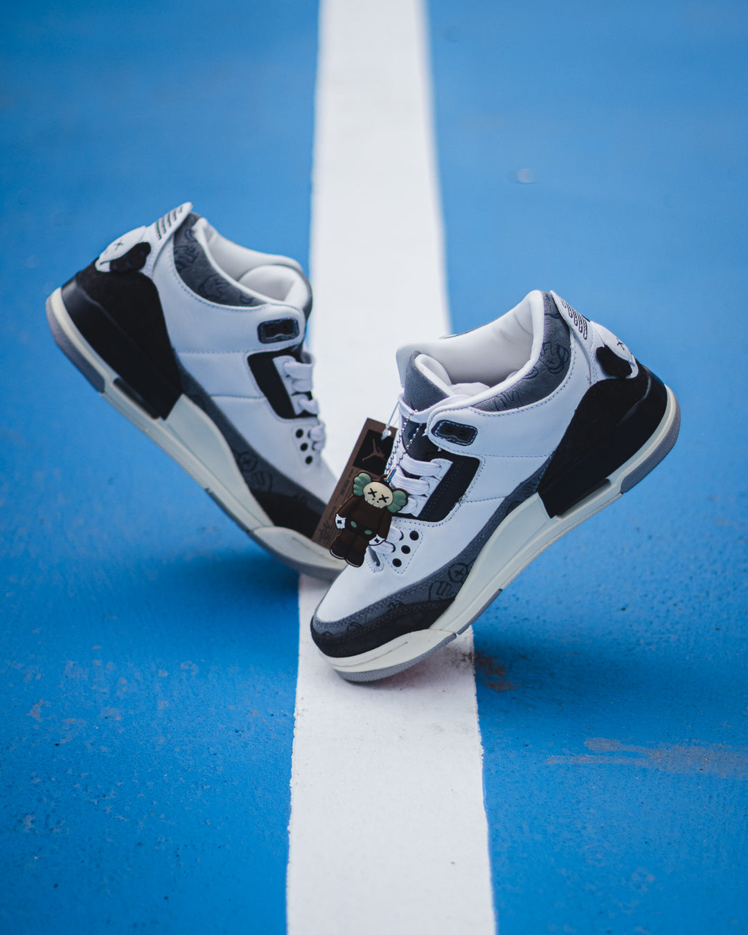 Nike Air Jordan 3 x KAWS G5