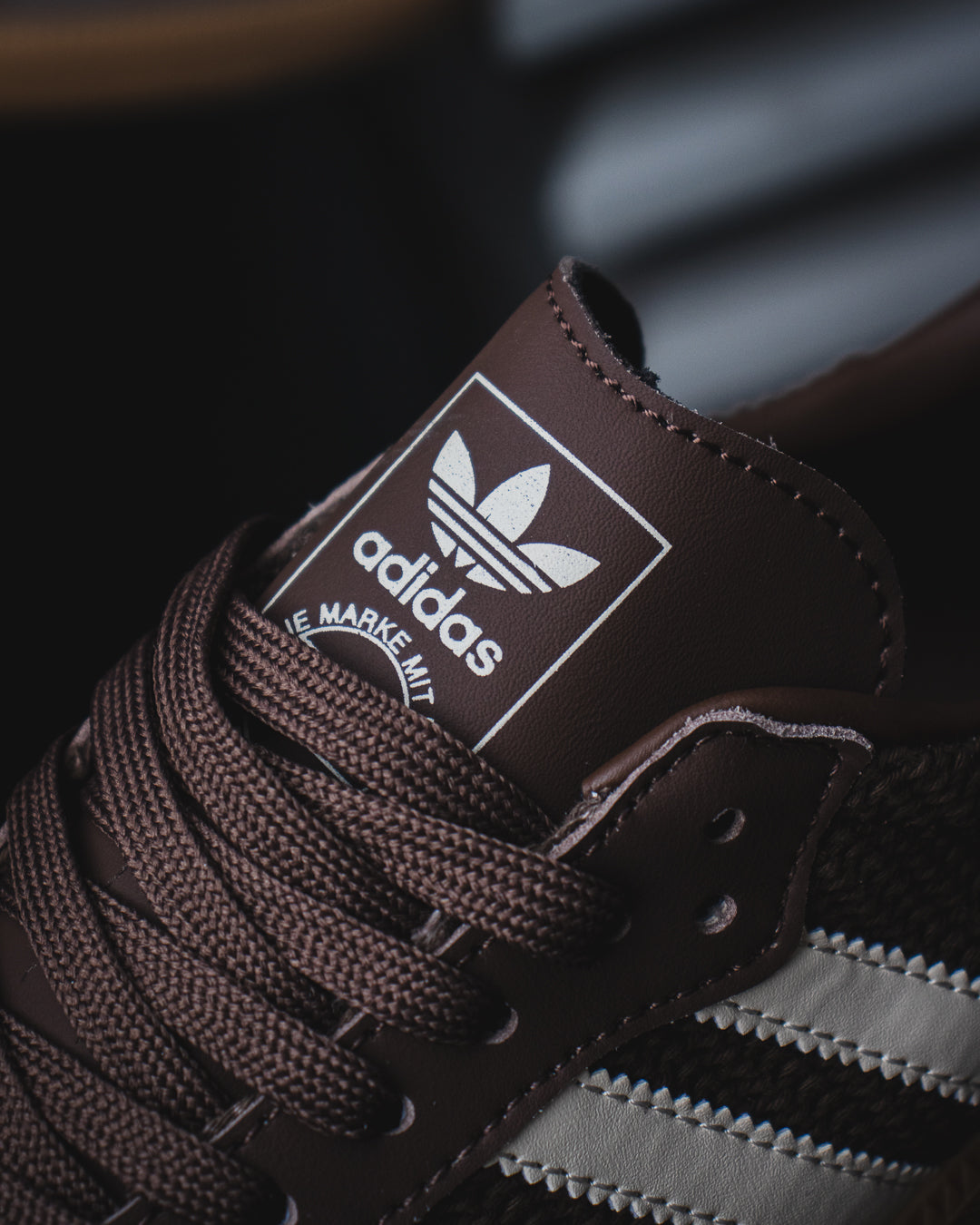 Adidas Samba color "Earth Strata/Wonder White"