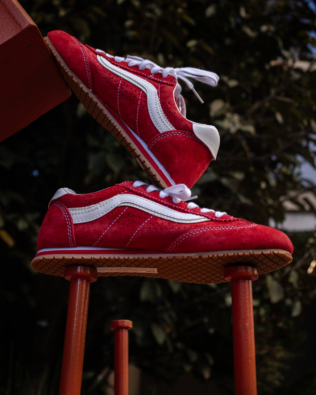 Vans Super Lowpro "Racing Red"