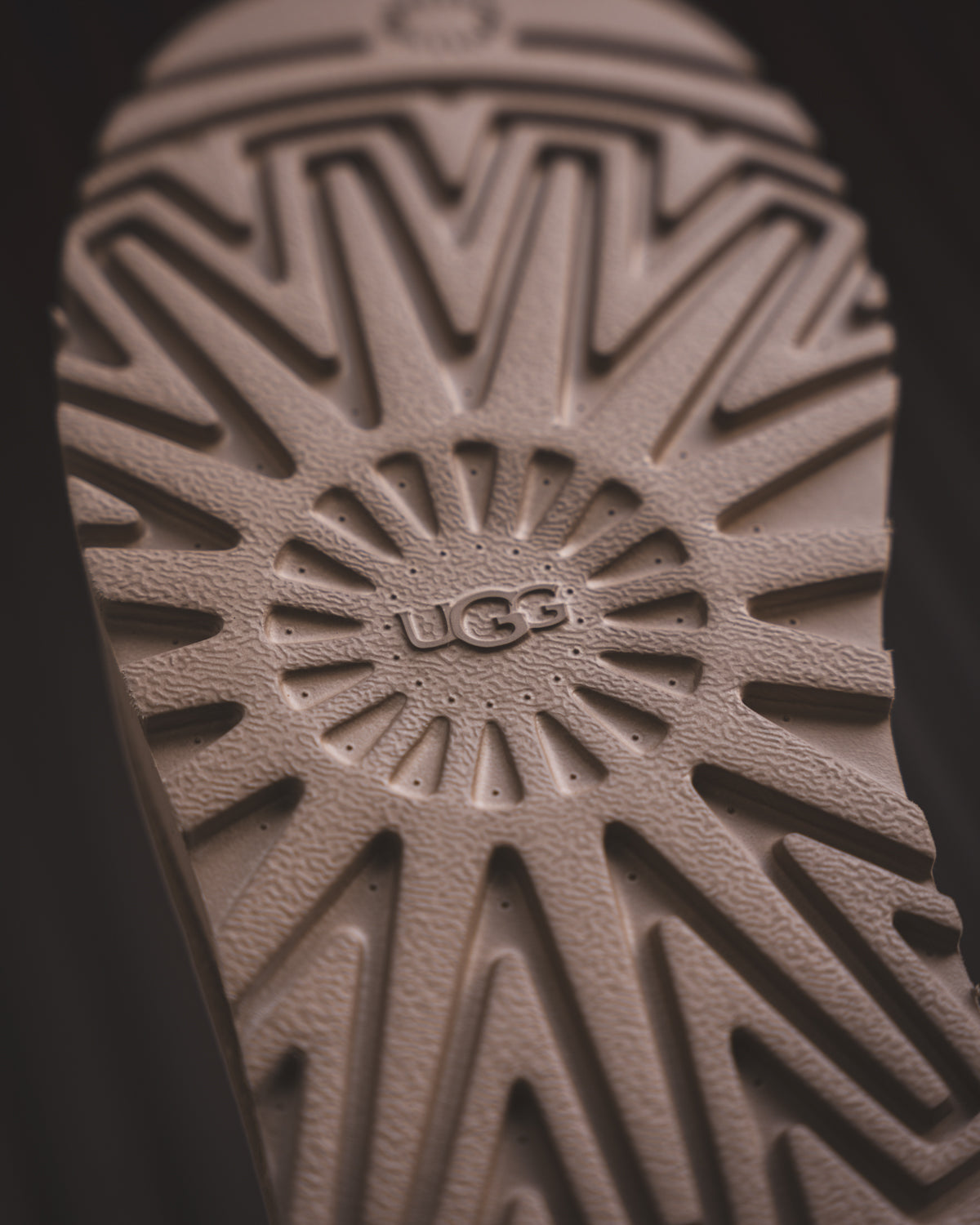 UGG Tazz Sun Stitch
