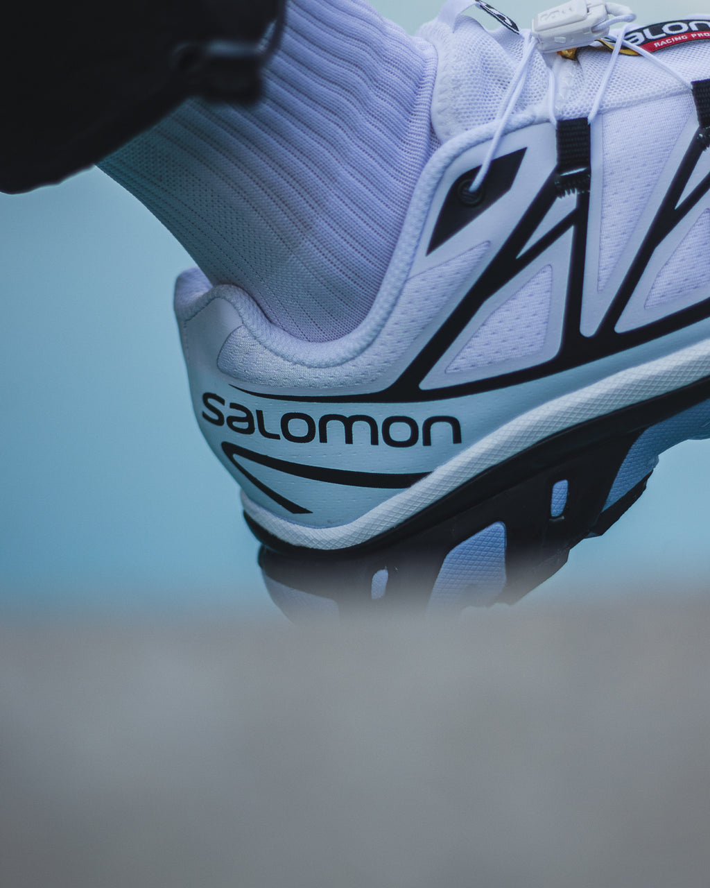 Salomon XT-6 “White and Icy morn”