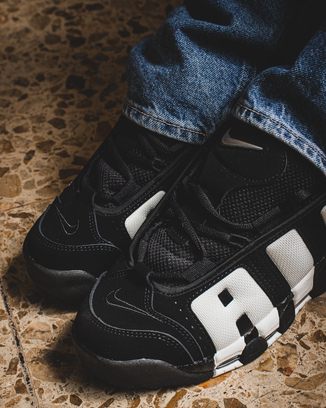 Nike Air More Uptempo Low Black