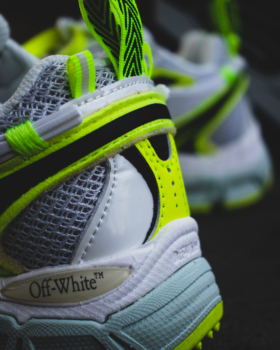 Off-White Be Right Back G5