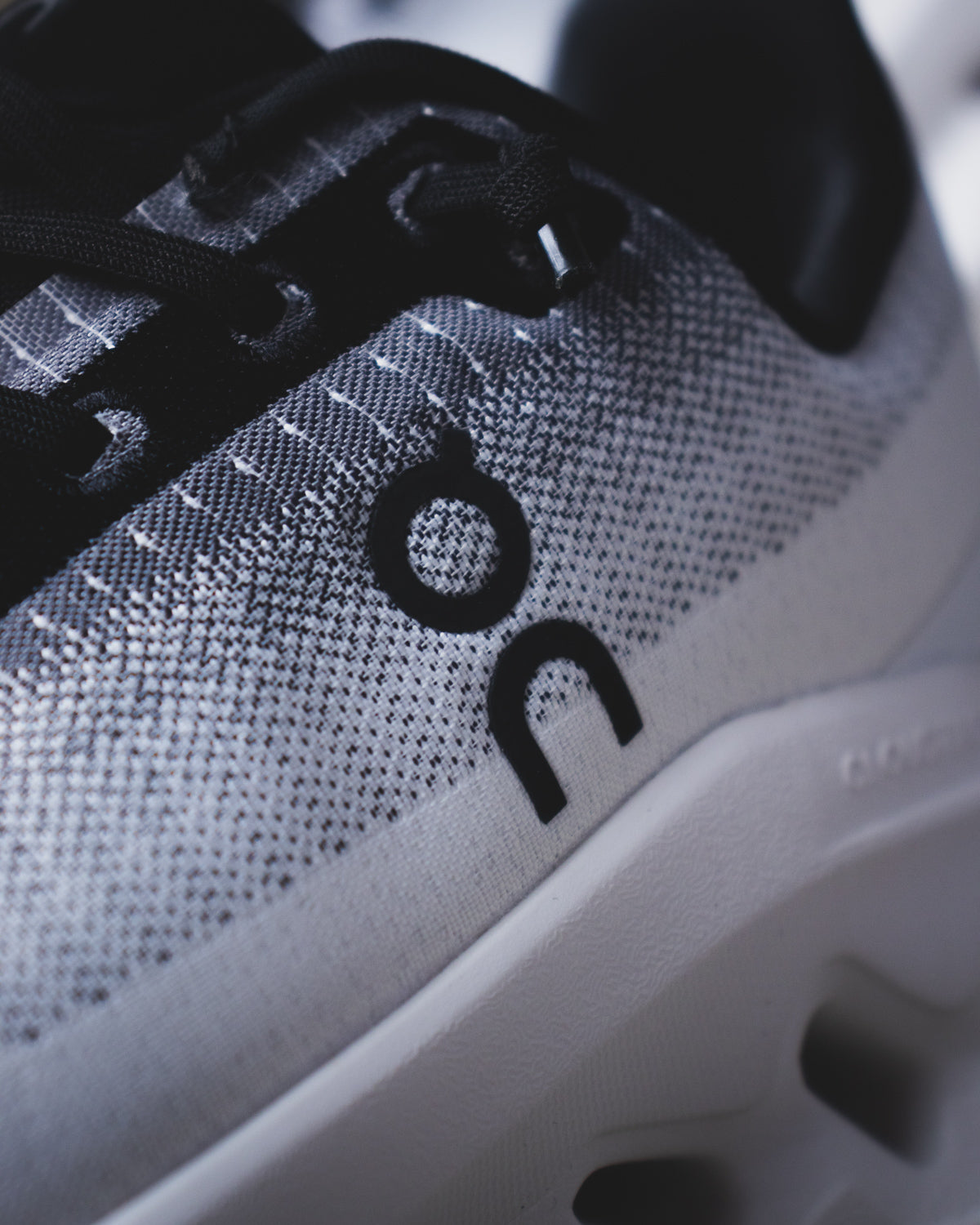On Cloudtilt “Black/Ivory”