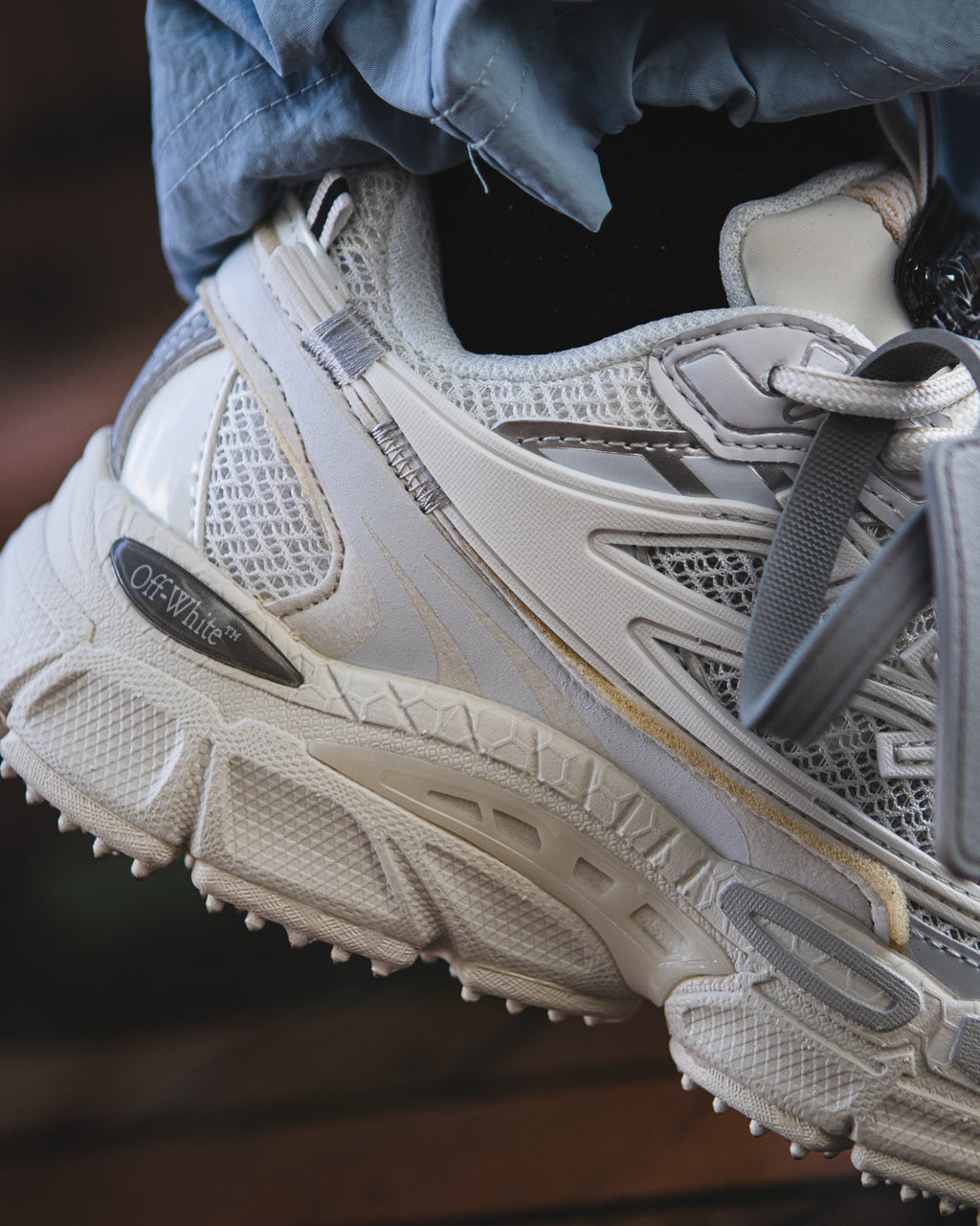 Off-White Be Right Back