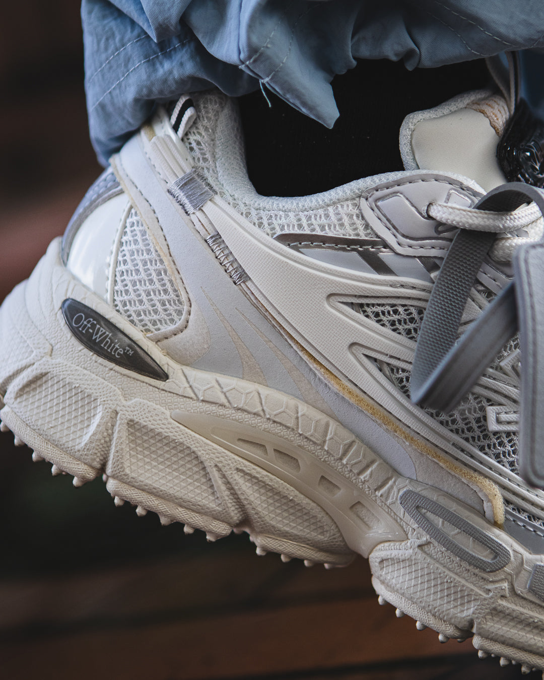 Off-White Be Right Back