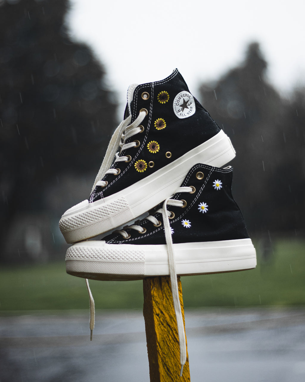 Converse Chuck Taylor All Star “Lift Floral Embroidery”