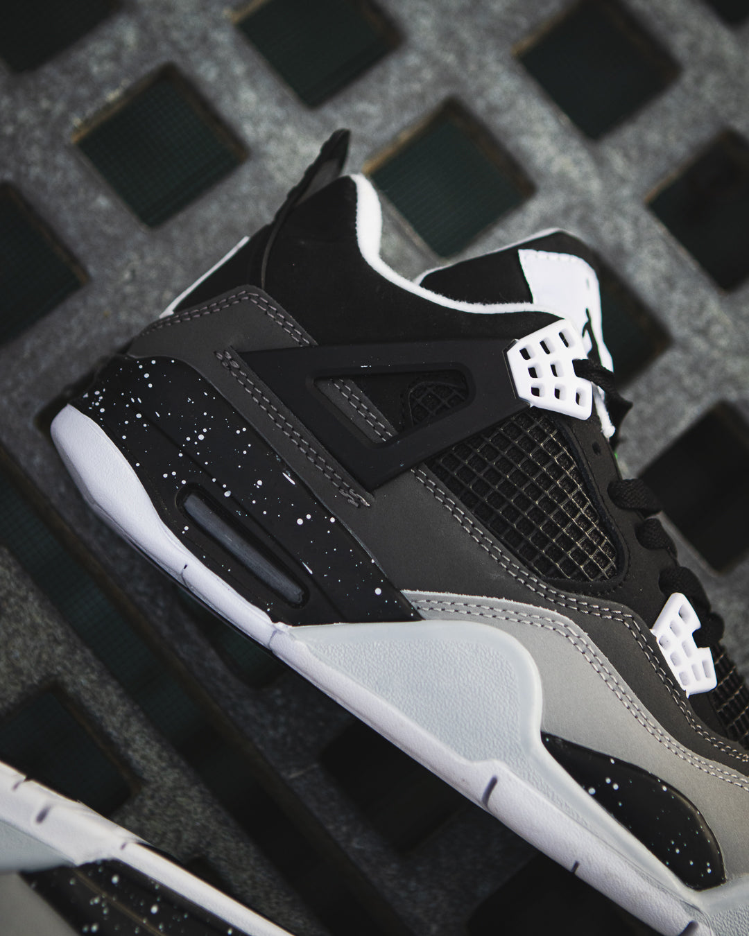 Air Jordan 4 Retro "Fear"
