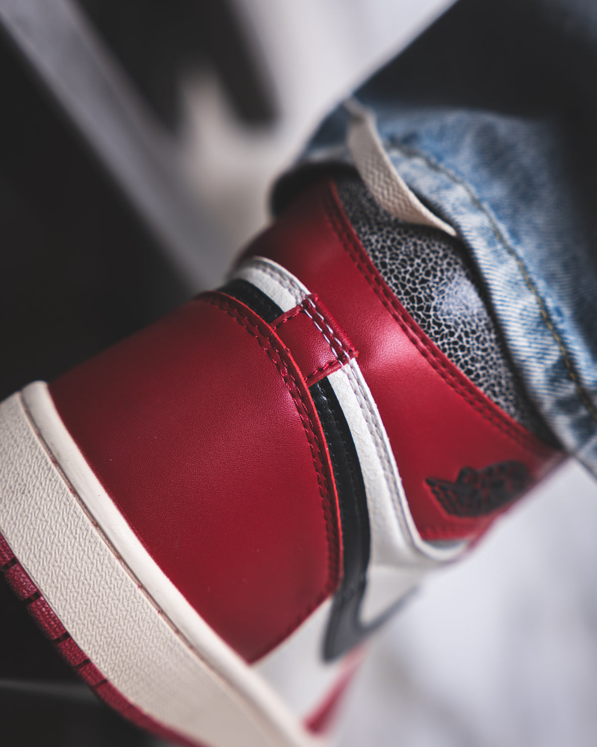 Air Jordan 1 Retro High "Chicago Lost & Found"
