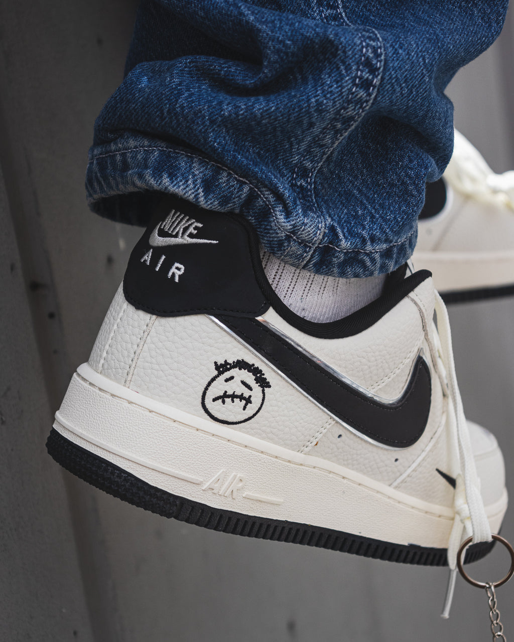 Nike Air Force 1 '07 LV8 Utility White Black