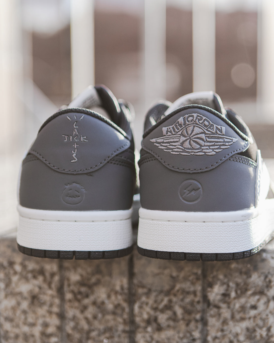 Nike Air Jordan 1 Low X Travis Scott