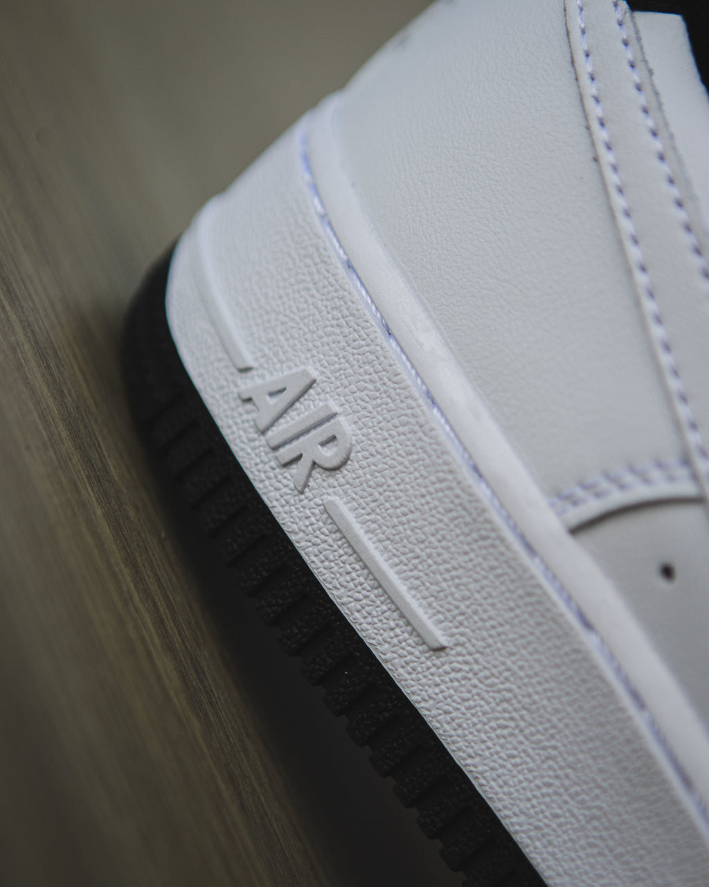 Nike Air Force 1 Low '07 White Anthracite Mini Swoosh