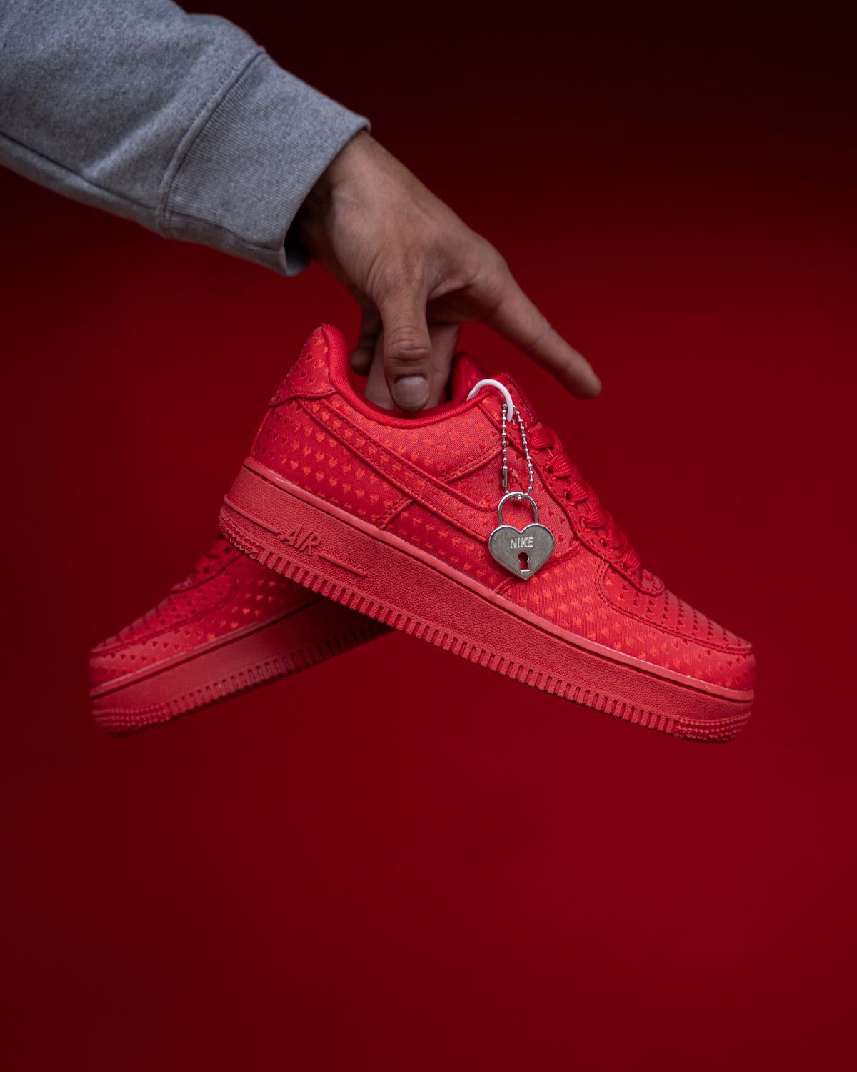 Nike Air Force 1 Low 'Valentine's Day' “University Red”